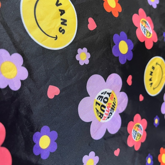 Brand new vans, grocery or vacation beach bag could be used for anything! - Picture 2 of 4